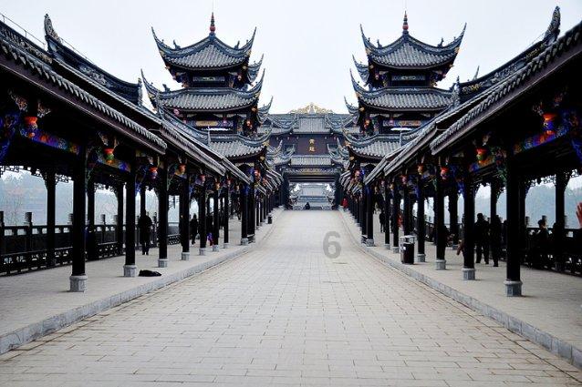 结婚要经过父母的同意吗？游戏画面